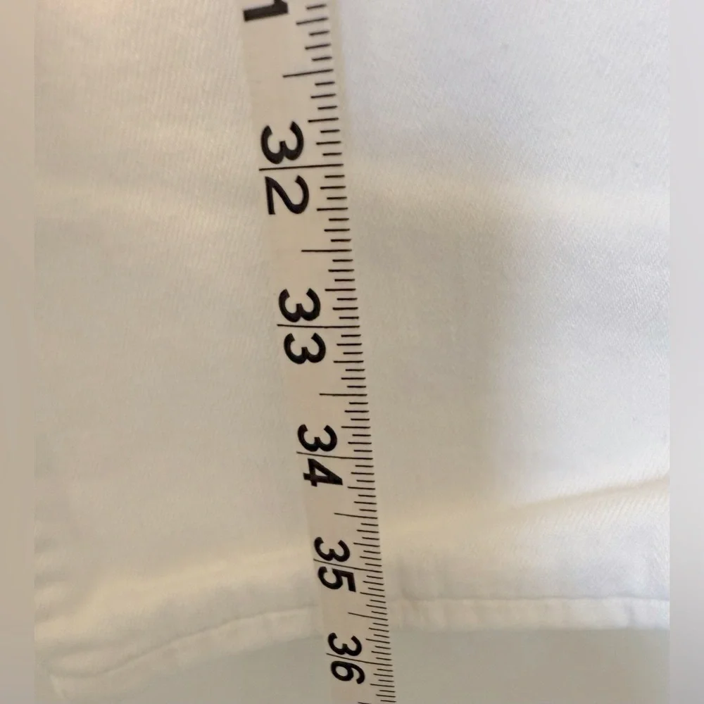 Levi's White Straight Leg Jeans - never worn - Picture 7 of 12